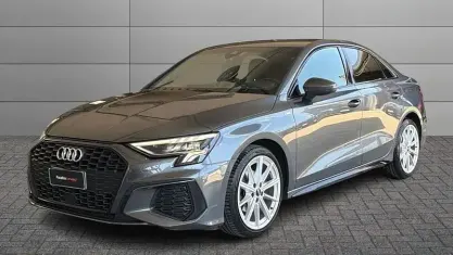 Usata Audi A3 Comfort 116 CV (85 kW) 2023 Grigio Berlina