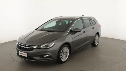 Usata Opel Astra Innovation 150 CV (110 kW) 2017 Grigio