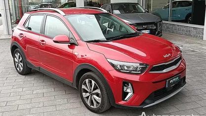 Occasion Kia Stonic Urban 100 ch (73 kW) 2023 Rouge SUV