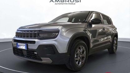 Käytetty Jeep Avenger Longitude 101 HP (74 kW) 2024 Harmaa Katumaasturi