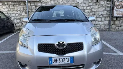 Argento Usata 2007 Toyota Yaris Sol Due volumi | 3800 € (Buon prezzo)