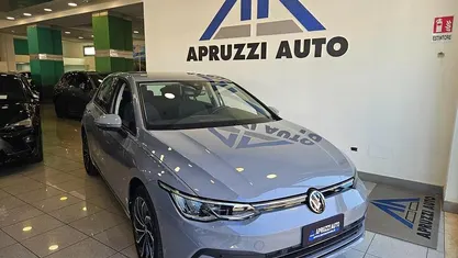 Usata VW Golf VIII Life 116 CV (85 kW) 2022 Grigio Berlina