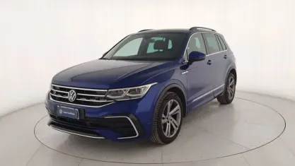 Usata VW Tiguan R-line 150 CV (110 kW) 2023 Blu/azzurro SUV