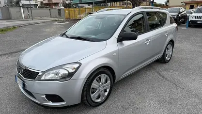 Usata Kia Ceed Sportswagon LX 90 CV (66 kW) 2010 Grigio Station wagon