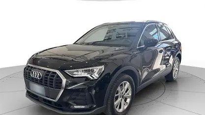 Usata 2023 Audi Q3 Business SUV | 32.900 € (Buon prezzo)