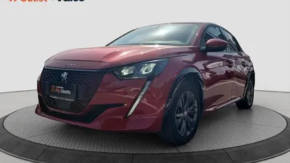 Usata Peugeot 208 Allure 100 kW (136 CV) 2022 Rosso Utilitaria
