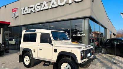 Usado Land Rover Defender 113 CV (83 kW) 1998 Blanco Van