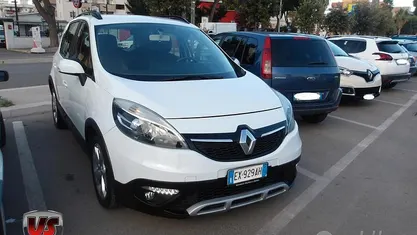 Bianco Usata 2014 Renault Scénic III XMOD Monovolume | 6499 € (Buon prezzo)