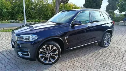 Usata BMW X5 Luxury Line 218 CV (160 kW) 2015 Blu SUV