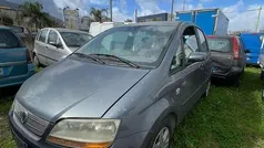 Grigio metallizzato Usata 2004 Fiat Idea Dynamic Monovolume | 1590 € (Ottimo prezzo)