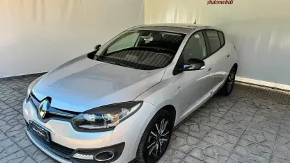 Usata Renault Mégane III LIMITED 110 CV (80 kW) 2015 Argento Berlina