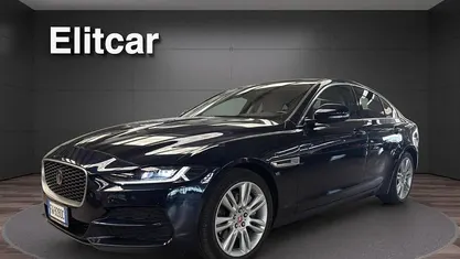 Usata Jaguar XE SE 180 CV (132 kW) 2019 Berlina