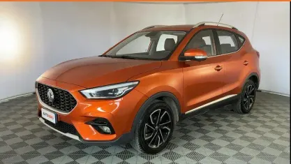 Usata MG ZS Luxury 106 CV (77 kW) 2023 Arancio SUV