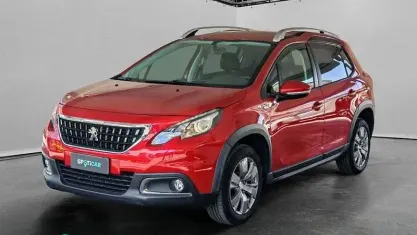 Usata Peugeot 2008 Signature Sky 102 CV (75 kW) 2019 Rosso SUV