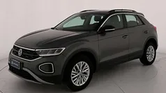 Indium grey metallizzato nero Usata 2023 VW T-Roc Life SUV | 27.900 € (Buon prezzo)