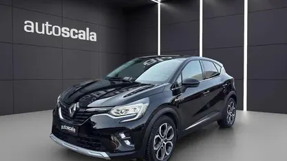 Vari colori Usata 2022 Renault Captur Intens SUV | 17.990 € (Buon prezzo)