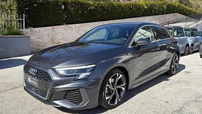Käytetty Audi A3 S-Line 150 HP (110 kW) 2022 Harmaa Sedan
