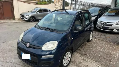 Usata 2012 Fiat Panda Lounge Tre volumi | 5500 € (Buon prezzo)