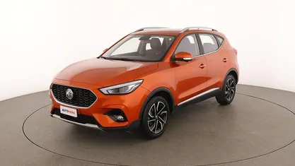 Usata MG ZS Luxury 106 CV (77 kW) 2024 Arancio SUV