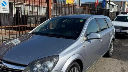Usata 2010 Opel Astra Station wagon | 3200 € (Ottimo prezzo)