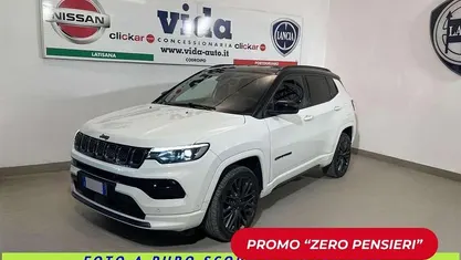 Bianco + tetto nero Usata 2024 Jeep Compass SUV | 24.500 € (Ottimo prezzo)