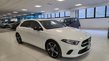 Bianco Usata 2021 Mercedes A180 Edition Tre volumi | 19.900 € (Super prezzo)
