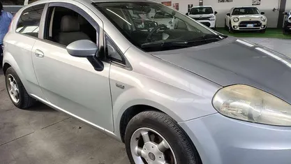 Usata Fiat Grande Punto Dynamic 95 CV (69 kW) 2007 Argento Utilitaria