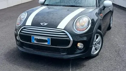 Usata Mini Cooper D Business 116 CV (85 kW) 2015 Nero Utilitaria