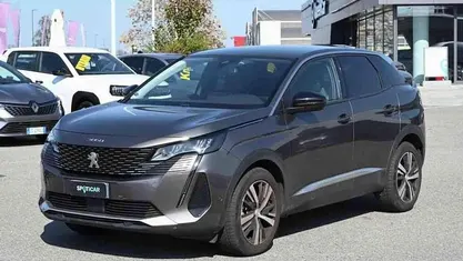 Gebraucht Peugeot 3008 Allure 131 PS (96 kW) 2022 Grau SUV