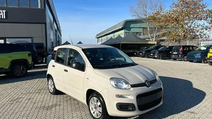 Beige Usata 2016 Fiat Panda Easy Due volumi | 8900 € (Cara)