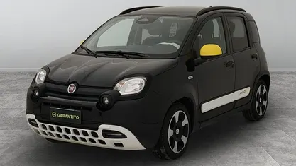 Usata Fiat Panda Cross Cross 70 CV (51 kW) 2025 Nero cinema pastello Utilitaria