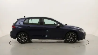 Usata VW Golf VIII Life 110 CV (80 kW) 2023 Blublu Berlina