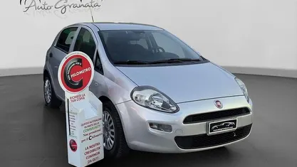 Usata Fiat Punto Young 77 CV (56 kW) 2016 Utilitaria