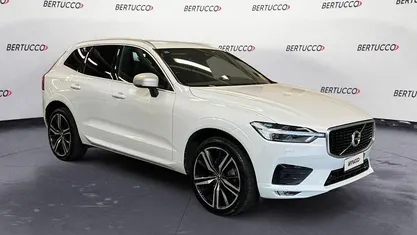 Usata Volvo XC60 R-Design 190 CV (139 kW) 2018 SUV