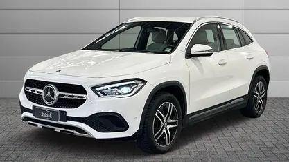 Usata Mercedes GLA200 150 CV (110 kW) 2022 Bianco SUV