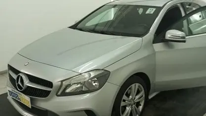 Begagnad Mercedes A200 136 HK (100 kW) 2017 Grå Sedan