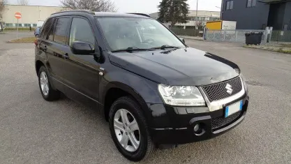 Usata Suzuki Grand Vitara 129 CV (94 kW) 2006 Nero SUV