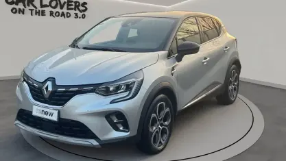 Usado Renault Captur Intens 101 CV (74 kW) 2023 Gris SUV