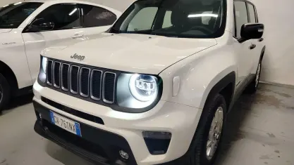 Usata Jeep Renegade Altitude 131 CV (96 kW) 2024 Bianco SUV
