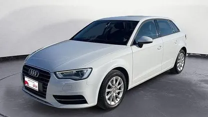 Bianco Usata 2016 Audi A3 Sportback Business Utilitaria | 13.900 € (Buon prezzo)