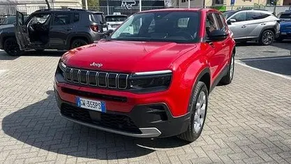 Usata Jeep Avenger Altitude 101 CV (74 kW) 2024 Rosso SUV
