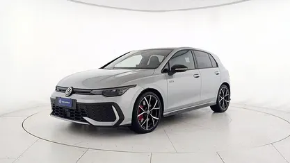Usata VW Golf VIII GTI 265 CV (194 kW) 2024 F0 dolomite silver metallizzato Berlina