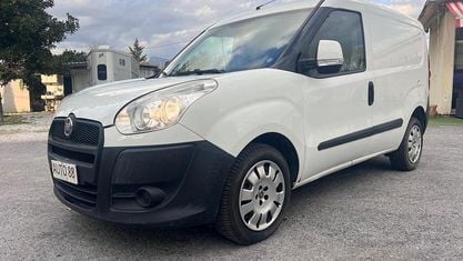 Usata Fiat Doblò 120 CV (88 kW) 2013 Bianco Monovolume