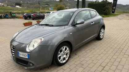 Usata Alfa Romeo MiTo Distinctive 120 CV (88 kW) 2011 Grigio Utilitaria