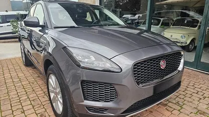 Grigio Usata 2020 Jaguar E-Pace R-Dynamic SUV | 20.200 € (Buon prezzo)