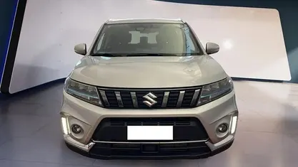Gray Usata 2023 Suzuki Vitara SUV | 22.150 € (Buon prezzo)