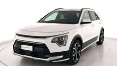 Bianco perla Usata 2024 Kia Niro Style SUV | 26.500 € (Super prezzo)