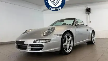 Usata Porsche 911 Carrera Cabriolet 325 CV (239 kW) 2006 Grigio Cabrio