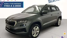 Grigio graphite metallizzato Usata 2024 Skoda Karoq Executive SUV | 26.900 € (Buon prezzo)