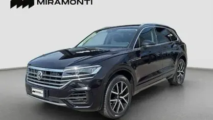 Käytetty VW Touareg Advance 286 HP (210 kW) 2019 Musta Katumaasturi